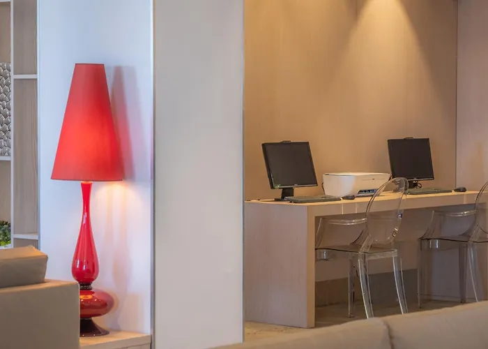 فندق Western Premier De Galles 4*