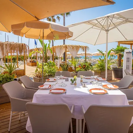 فندق Western Premier De Galles