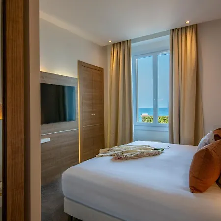 Hotel Western Premier De Galles 4*